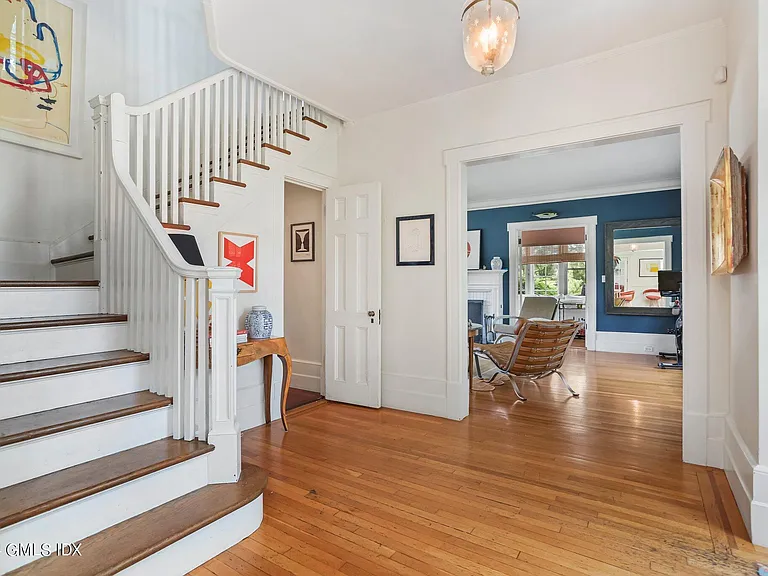 2 Quintard Ave — Photo 5