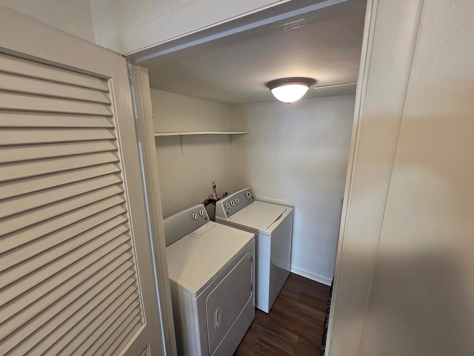 2 bed, 1.5 bath, 1100 sqft, $1,650 — Photo 4