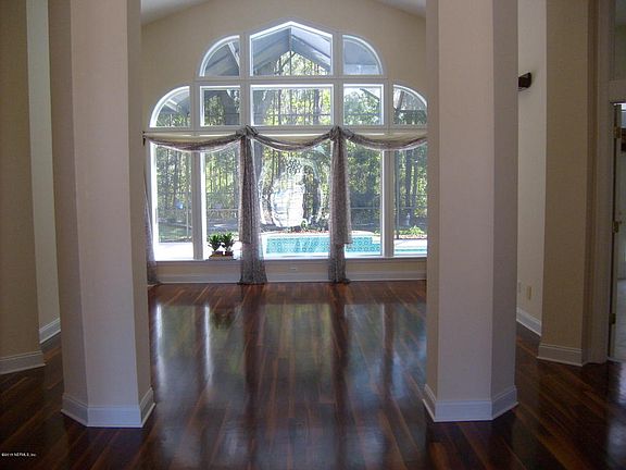 2nd image of 1220 Creekwood Way S