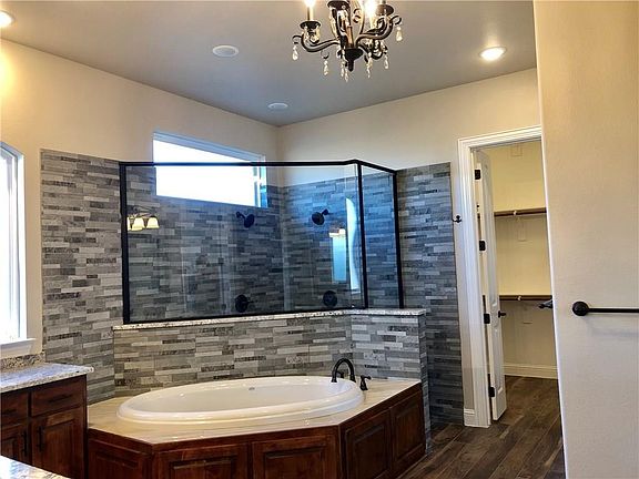 5th image of 12448 Bella Vineyard Dr