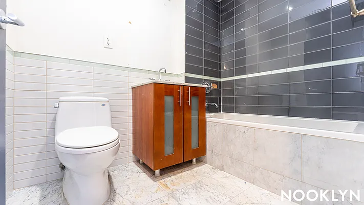 Rented by Nooklyn NYC LLC | media 16