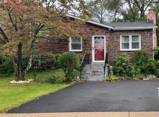 630 Pennbrook Ave, Lansdale, PA 19446