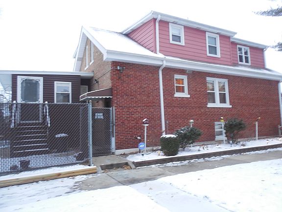 2nd image of 3801 S Wenonah Ave