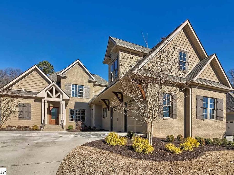 1st image of 209 Garlington Oak Ct