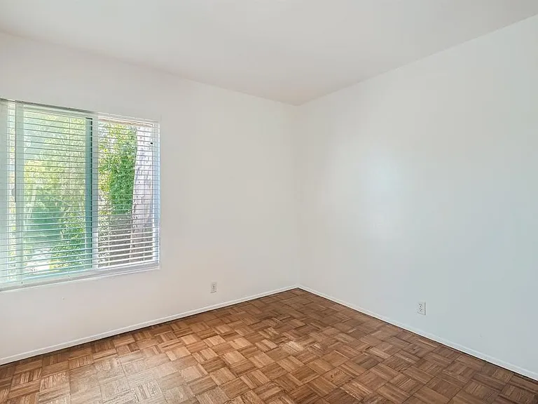 3253 Caminito Eastbluff — Photo 22