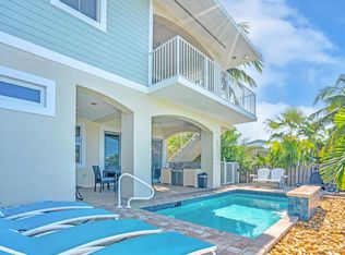 361 8th St, Key Colony Beach, FL 33051