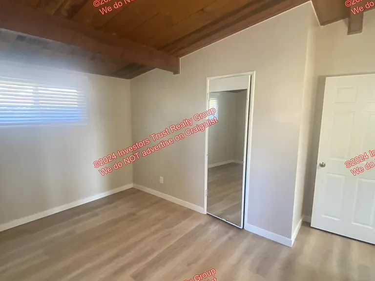 703 E Linfield St — Photo 19
