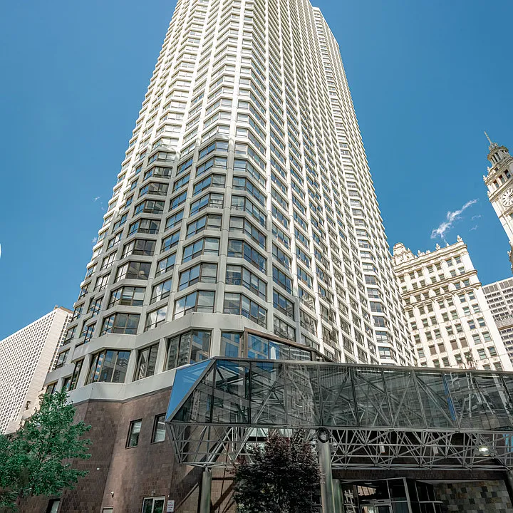 405 N Wabash Ave #2207