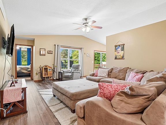 5th image of 5685 Summerland Dr