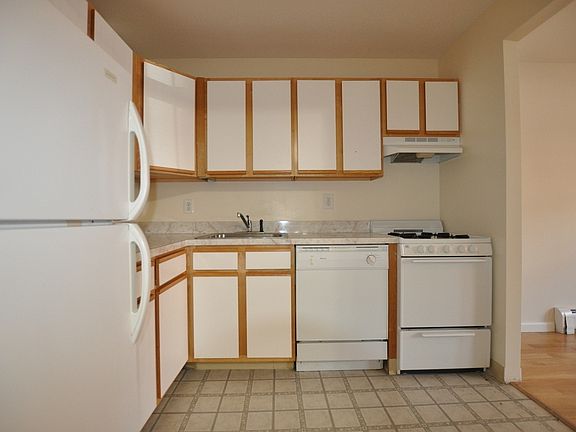 5th image of 64 Underhill Ave #1RKA