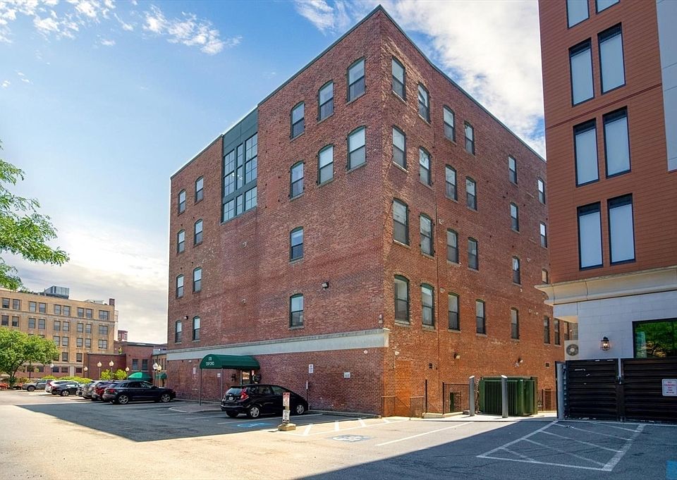 1st image of 170 Oxford St Unit 403