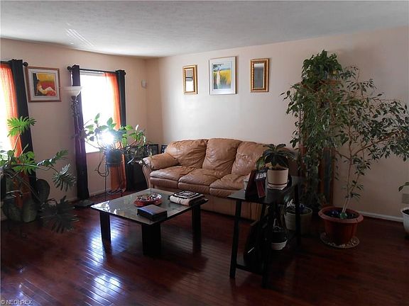 2nd image of 11315 Knowlton Ave