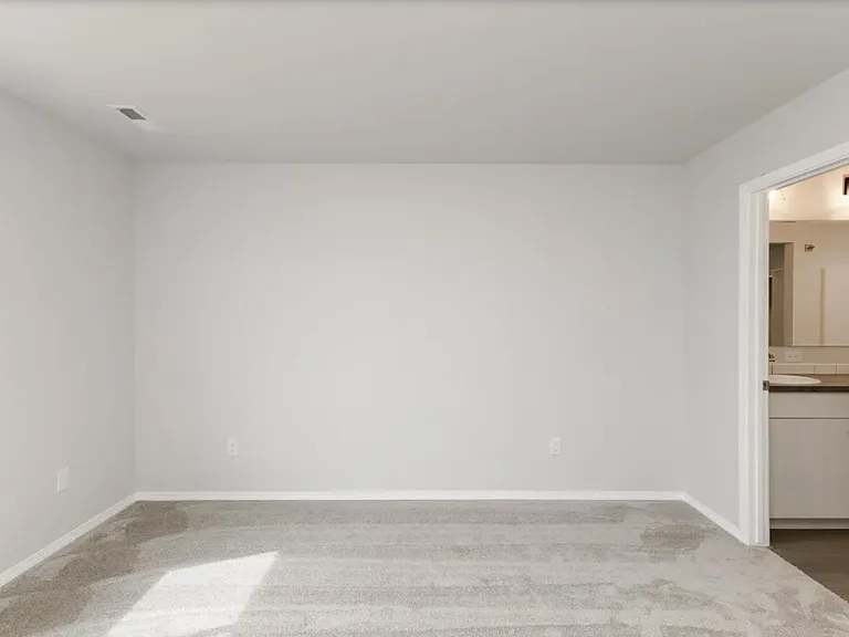 765 SW Alpha St — Photo 17