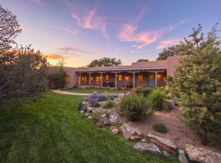 3876 Old Santa Fe Trl, Santa Fe, NM 87505