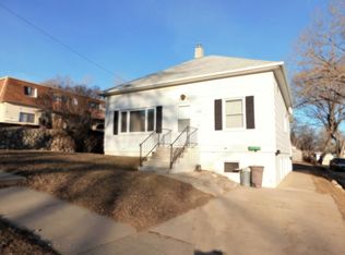 1120 11th St NW APT B, Minot, ND 58703