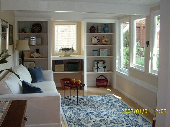 Extra Room or Dining Room