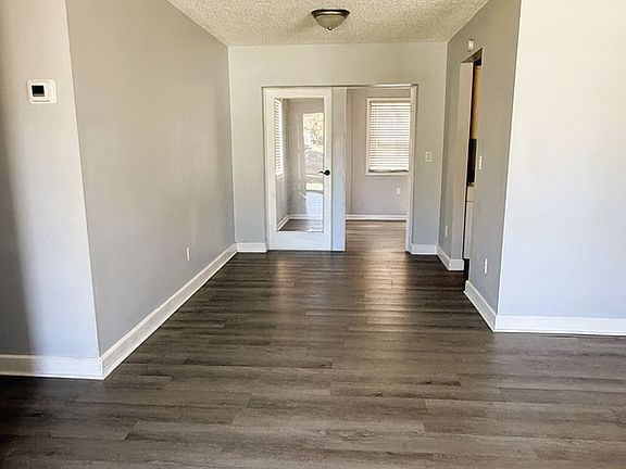 3rd image of 2502 Lawler Ln