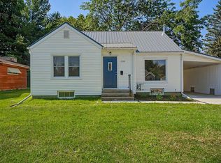 2522 8th St, Monroe, WI 53566