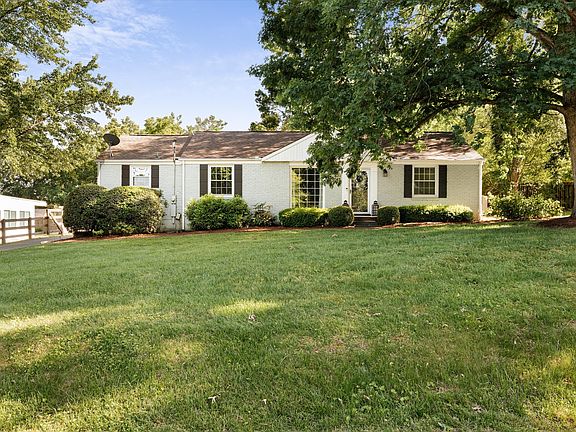3rd image of 513 Brentlawn Dr