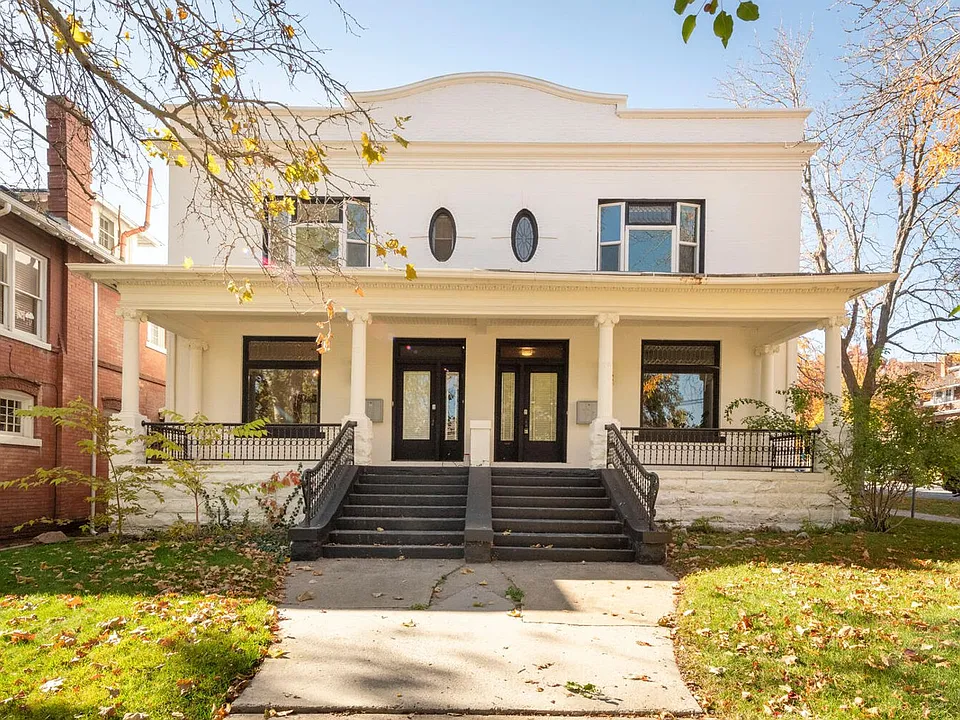 87 C St
