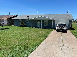 415 S Highland Ave, Hobart, OK 73651