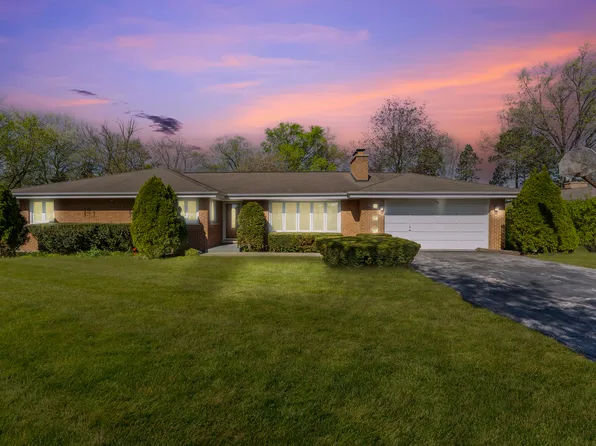 404 Tomah Ave, Prospect Heights, IL 60070