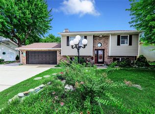 2920 Mockingbird Ln, Granite City, IL 62040