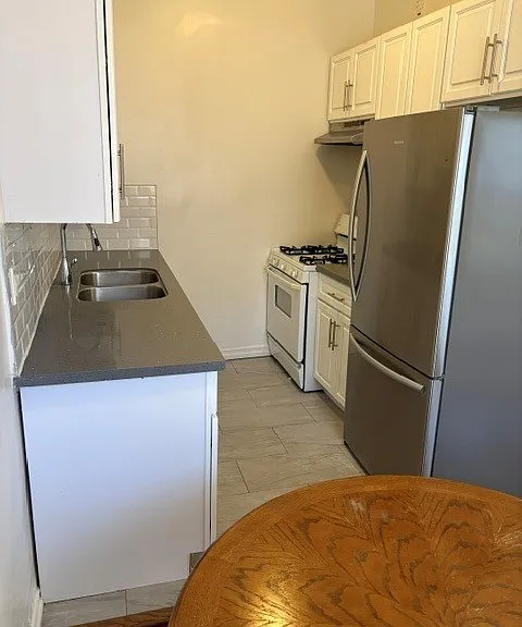1523 N McCadden Pl #205 — Photo 4