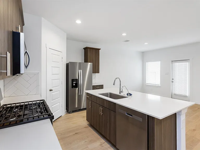 2828 Willow Gulch Way — Photo 4