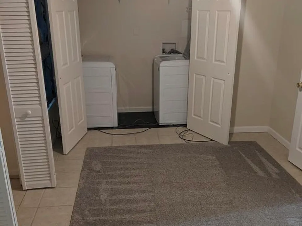 207 Stafford Mews Ln #207