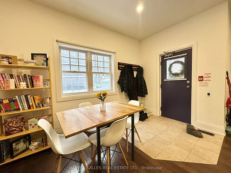 543 Palmerston Blvd #2 — Photo 6