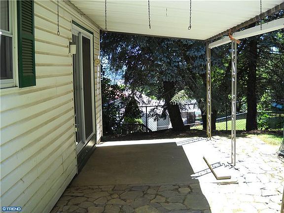 3rd image of 308 Buchanan Dr