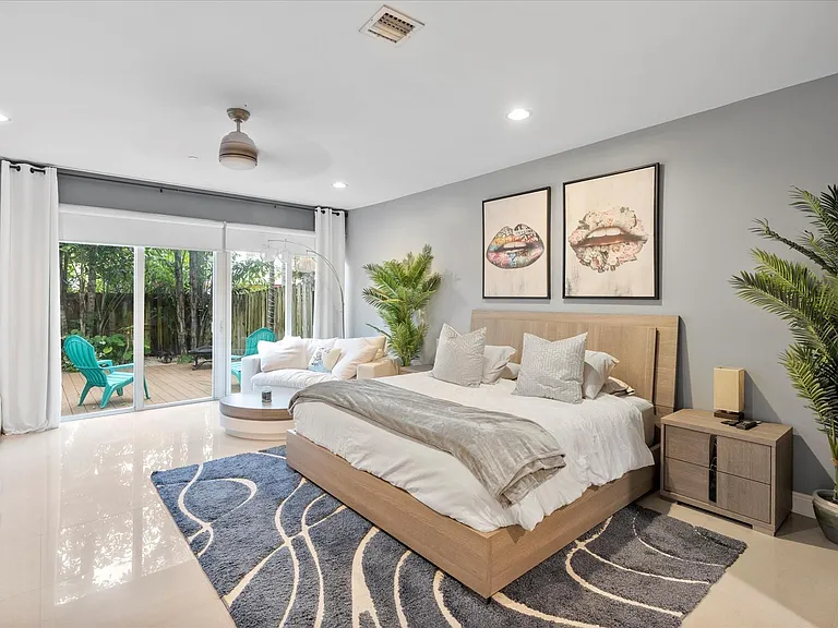 832 NE 19th Ave #832 — Photo 10