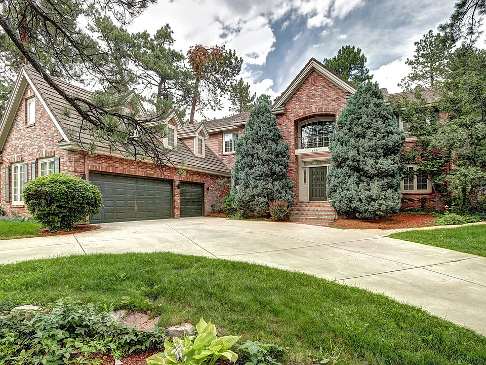 466 Lorraway Dr