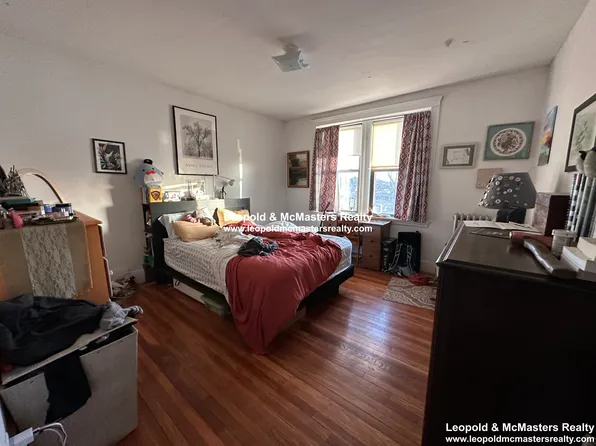 30 Bellevue St, Boston, MA