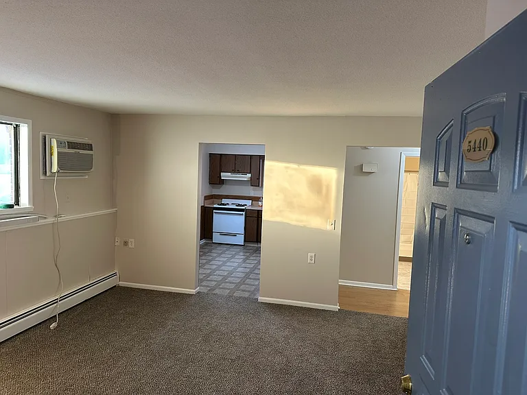 5440 Crippen Ave SE #1 — Photo 2