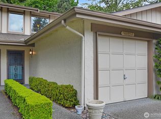 16022 Village Green Dr UNIT B, Mill Creek, WA 98012