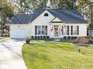 2518 Oriole Dr, Murrells Inlet, SC 29576