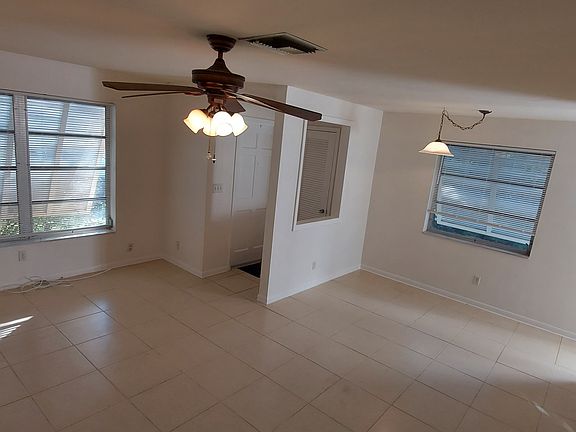 3rd image of 221 Beverly Dr