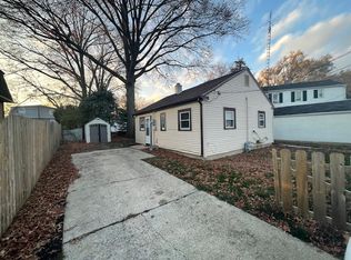 201 S Parker Ave, Springfield, IL 62704