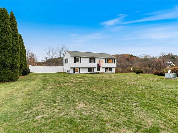 3rd image of 9 Windmill Rd