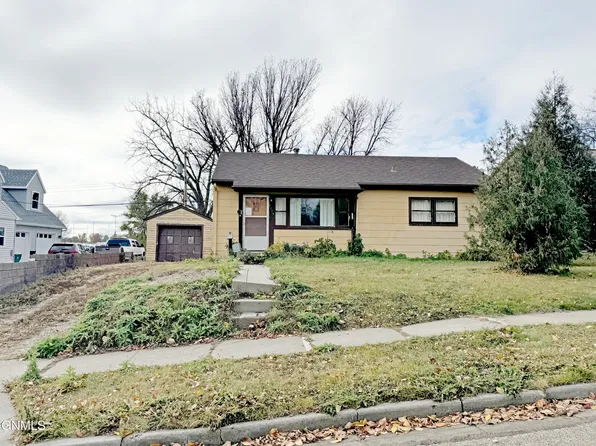 1117 W Avenue B, Bismarck, ND 58501