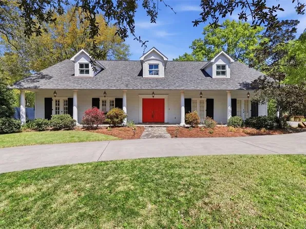 745 Bocage Ln, Mandeville, LA 70471