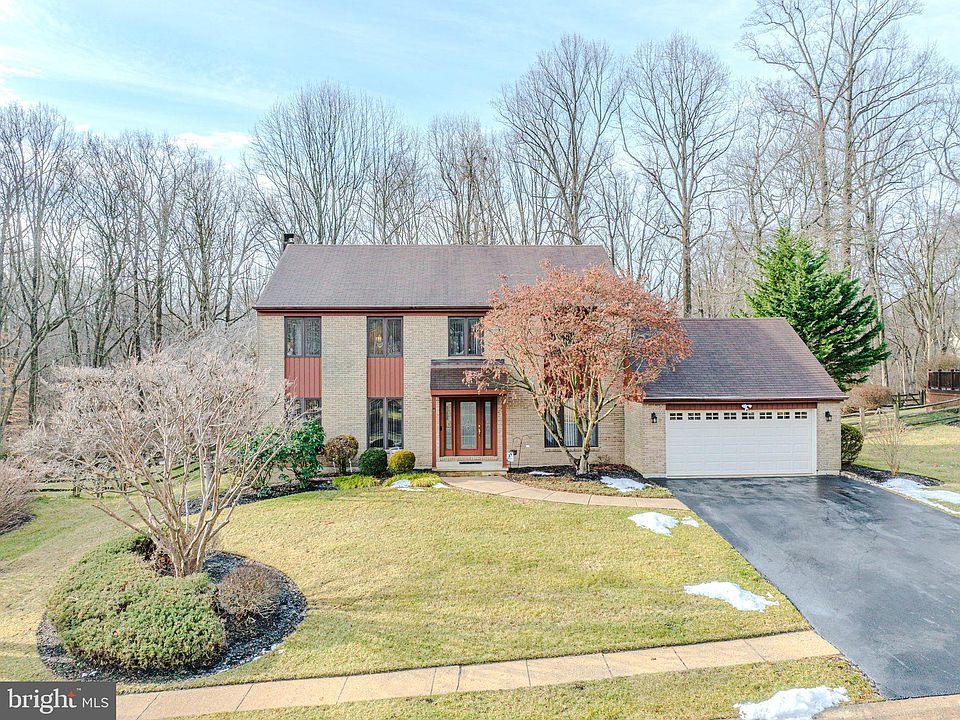 1st image of 144 Fairhill Dr