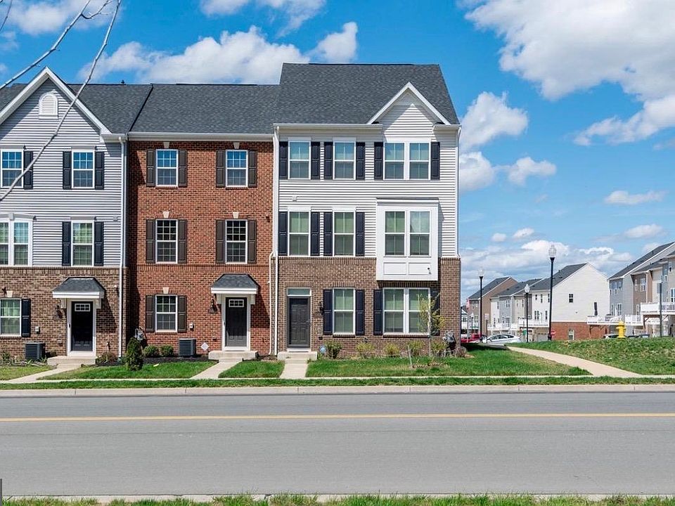 1st image of 11416 Willow Green Cir