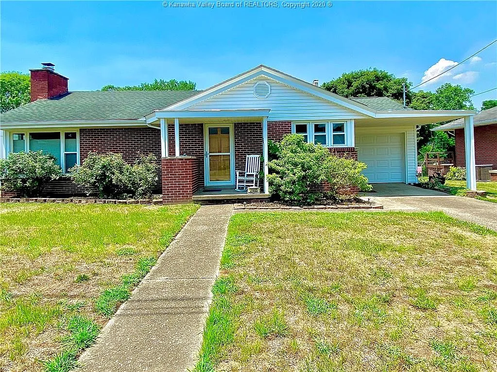 2905 Meadowbrook Dr photo 1