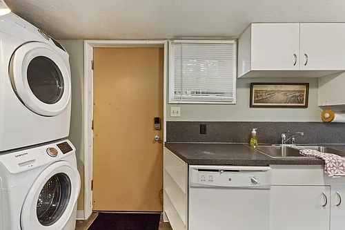1416 S Chrisway Dr #1 Photo 1