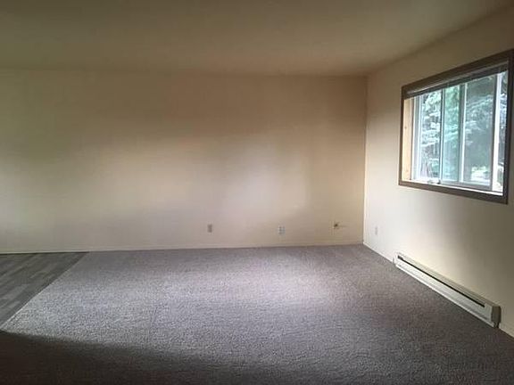 4th image of 57 Arrowwood Dr