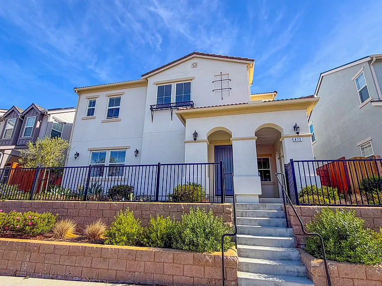 473 Marina Heights Dr — Photo 1