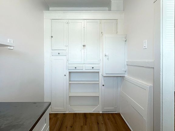 4th image of 701 Linden Ave #5